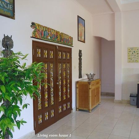 Ombak Putih Bungalows Hotel Nusa Dua  Kültér fotó