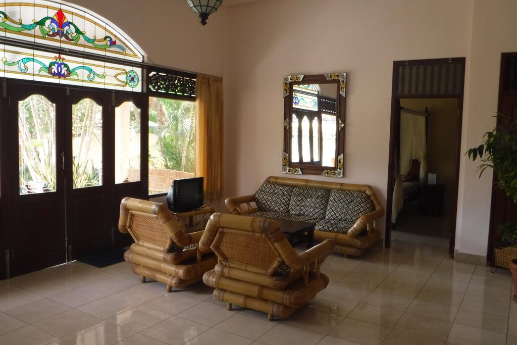 Ombak Putih Bungalows Hotel Nusa Dua  Kültér fotó