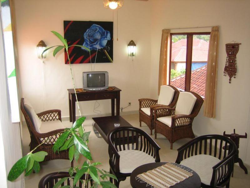 Ombak Putih Bungalows Hotel Nusa Dua  Kültér fotó